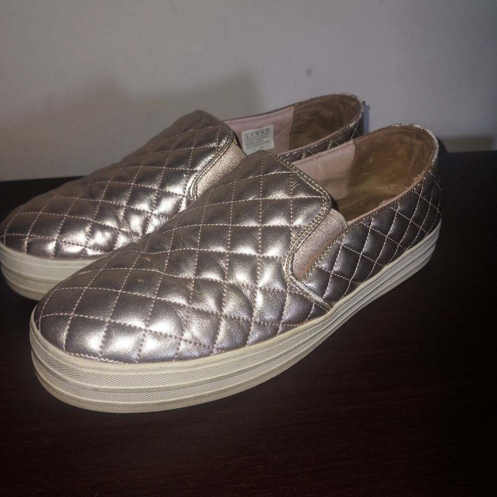 Skechers Street Women's Shoes 8 Slip On Quilted Memory Foam Comfort Rose Gold